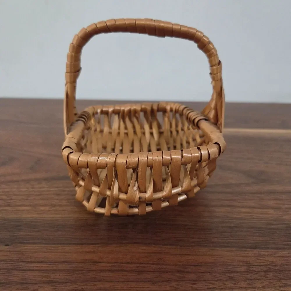 Miniature Buttocks Egg Woven Basket Primitive Rustic Country Decor 4x5